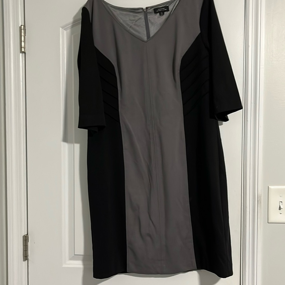 Tahari 3/4 sleeve, knee length dress